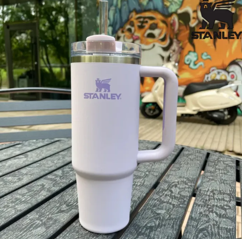 Double wall Stanley Tumbler With Straw